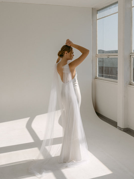 Bow Cape Veil
