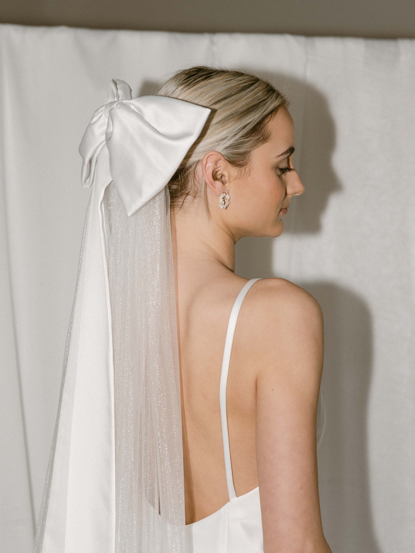 Statement Bow Veil