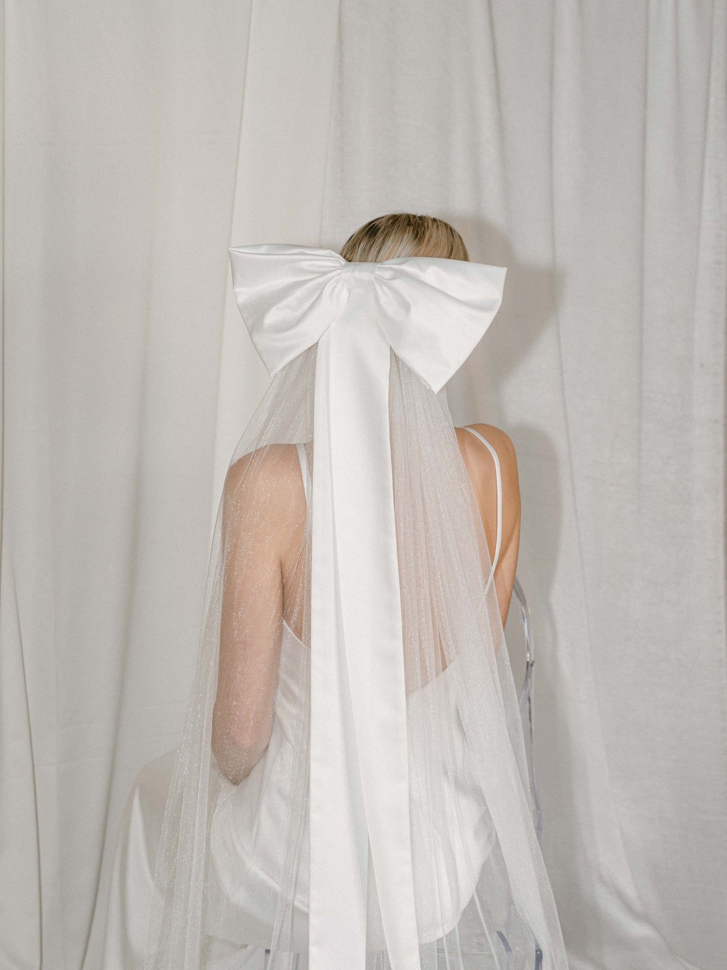 Statement Bow Veil