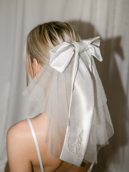 Customisable Short Satin Bow Veil